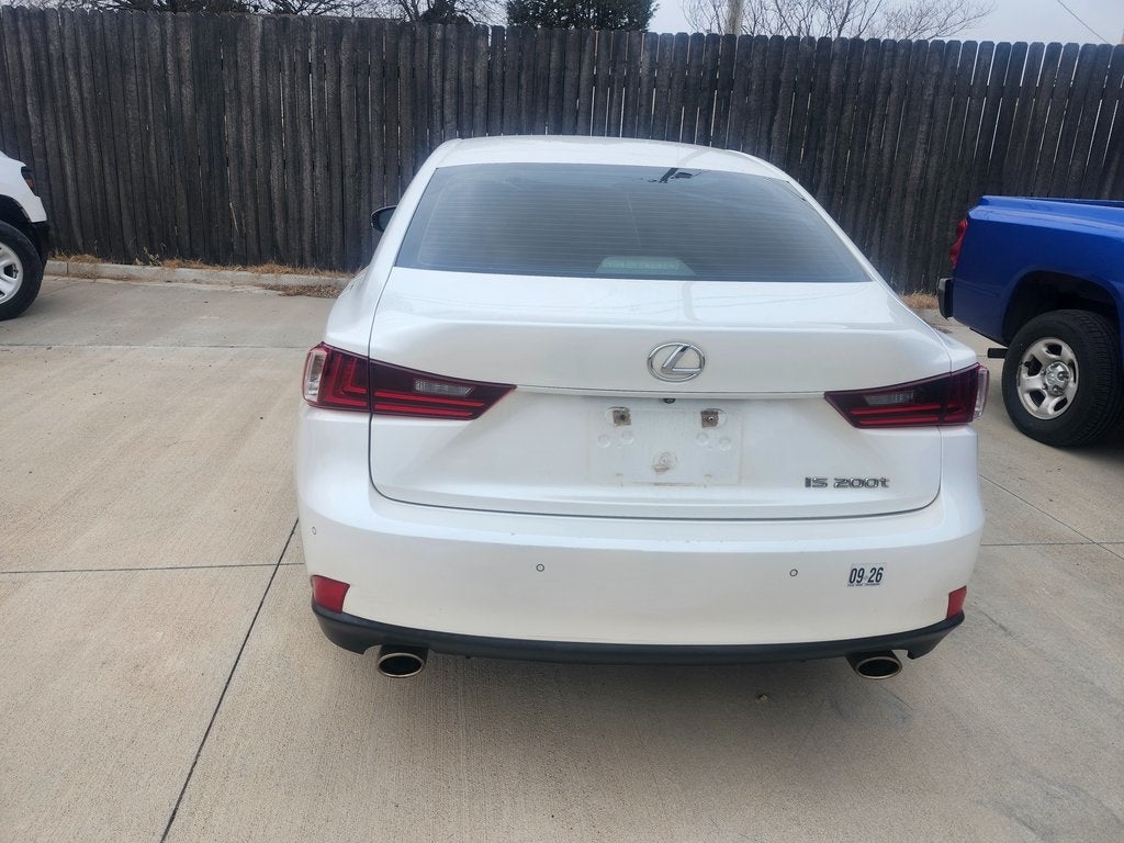 2016 Lexus IS 200t 200t