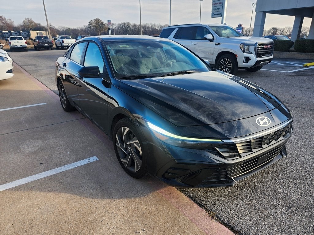 2025 Hyundai Elantra SEL Convenience