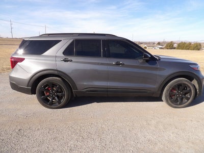 2022 Ford Explorer ST
