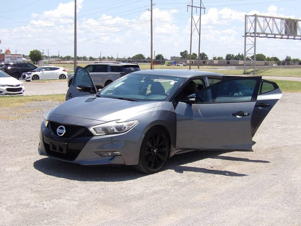 2018 Nissan Maxima SR