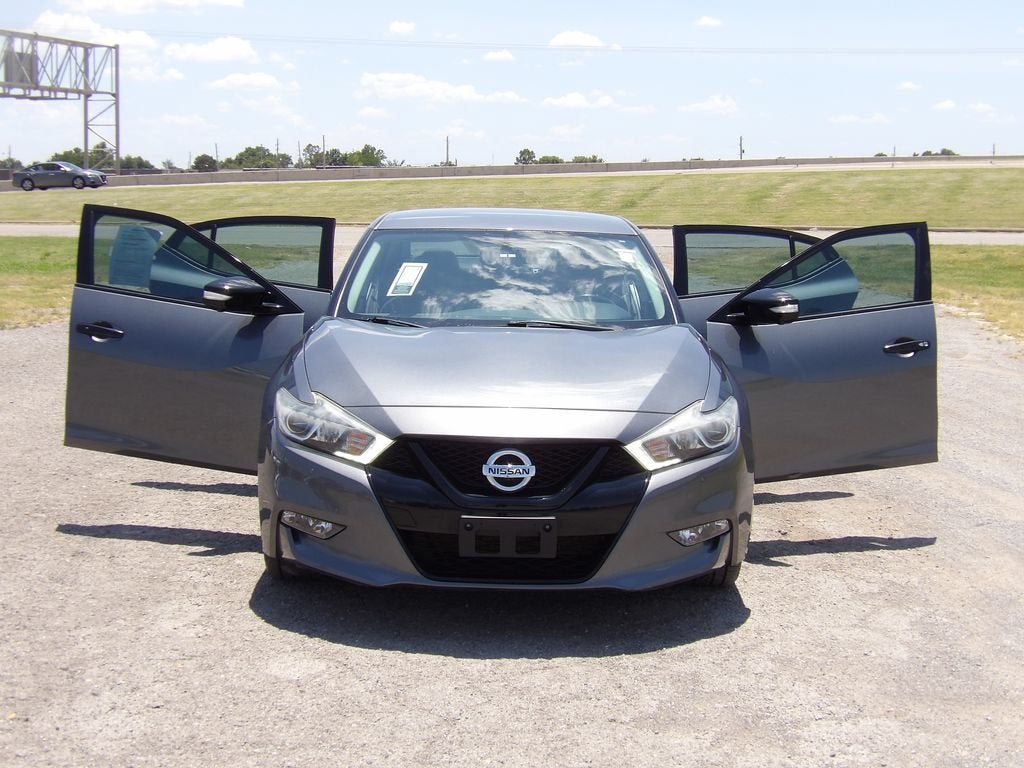 2018 Nissan Maxima SR