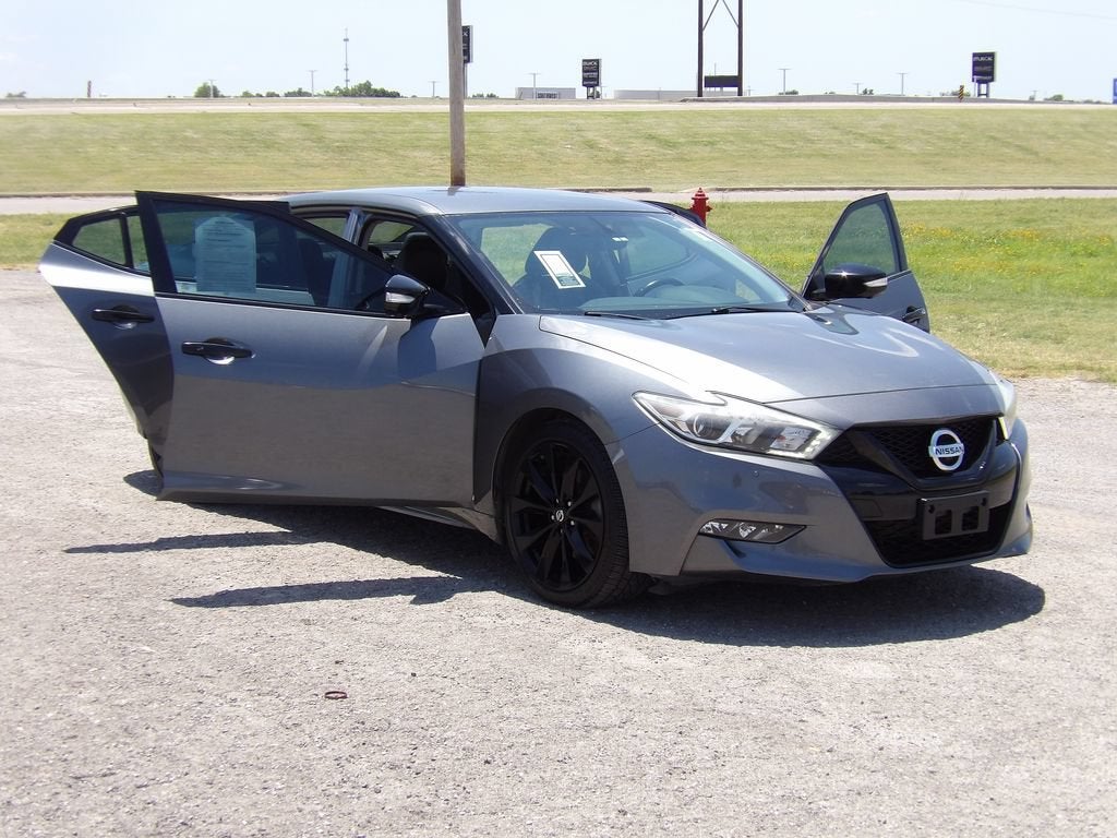 2018 Nissan Maxima SR