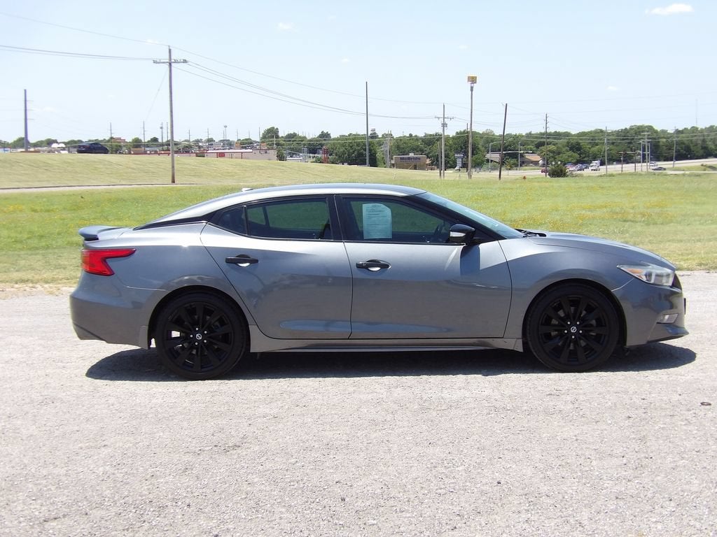 2018 Nissan Maxima SR