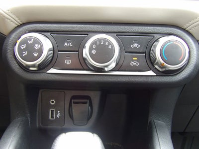 2020 Nissan Versa SV
