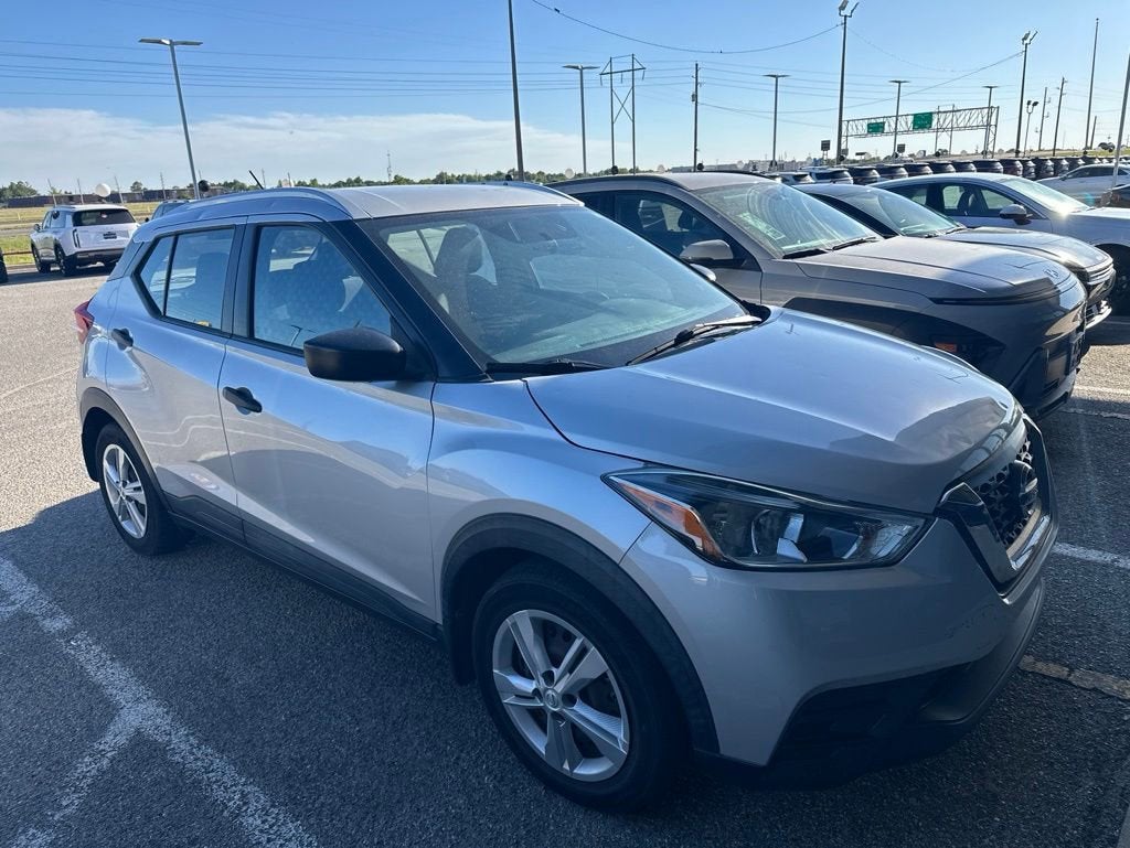 2019 Nissan Kicks S