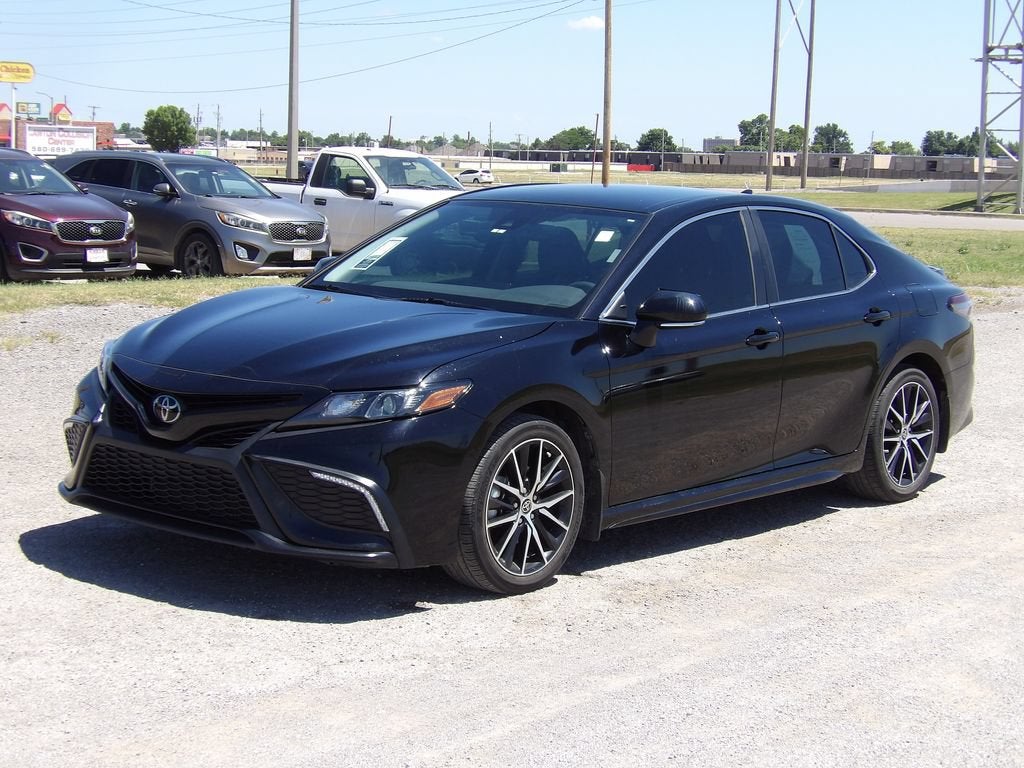 2023 Toyota Camry SE