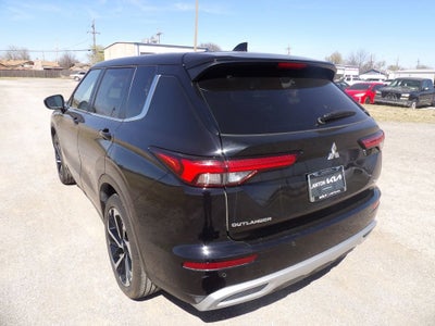 2024 Mitsubishi Outlander SE