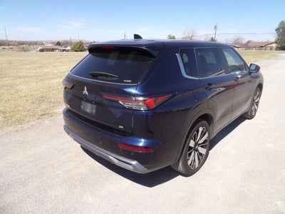 2025 Mitsubishi Outlander SE