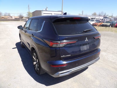 2025 Mitsubishi Outlander SE