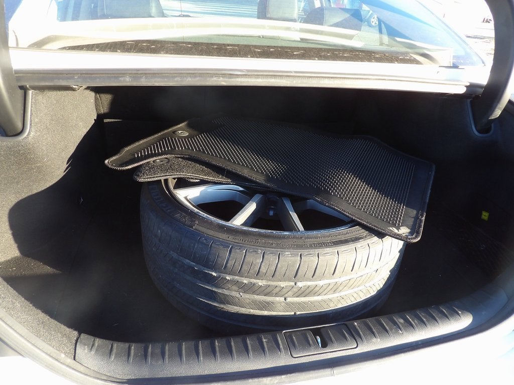 2022 Genesis G70 2.0T