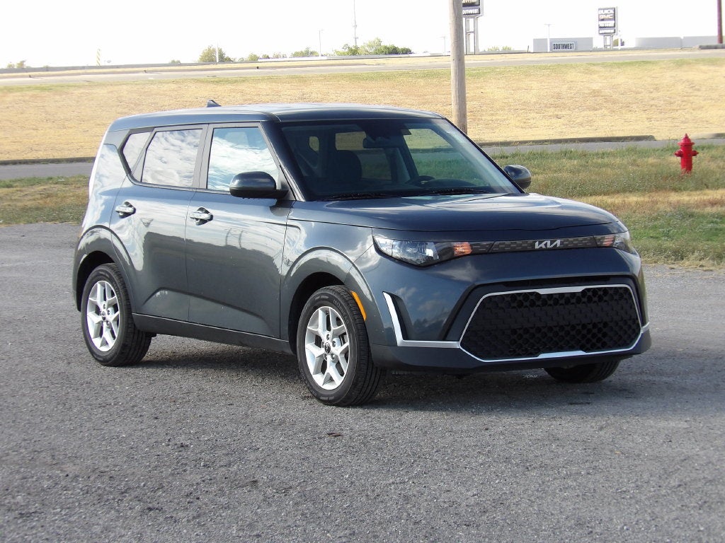 2024 Kia Soul LX