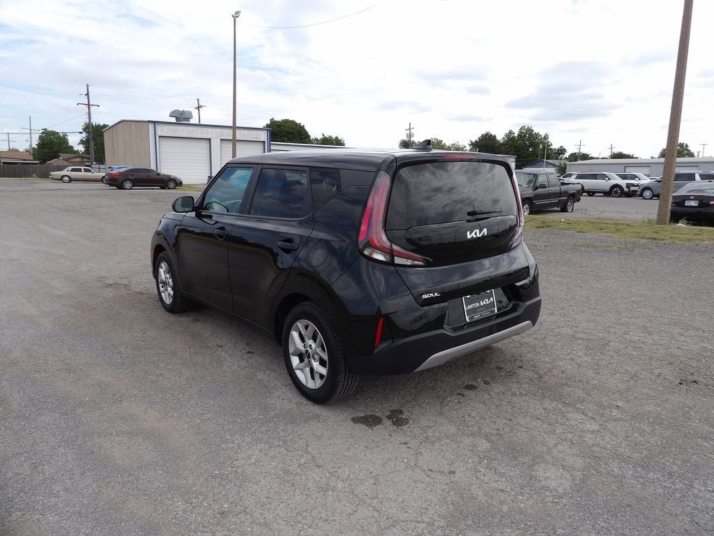 2024 Kia Soul LX