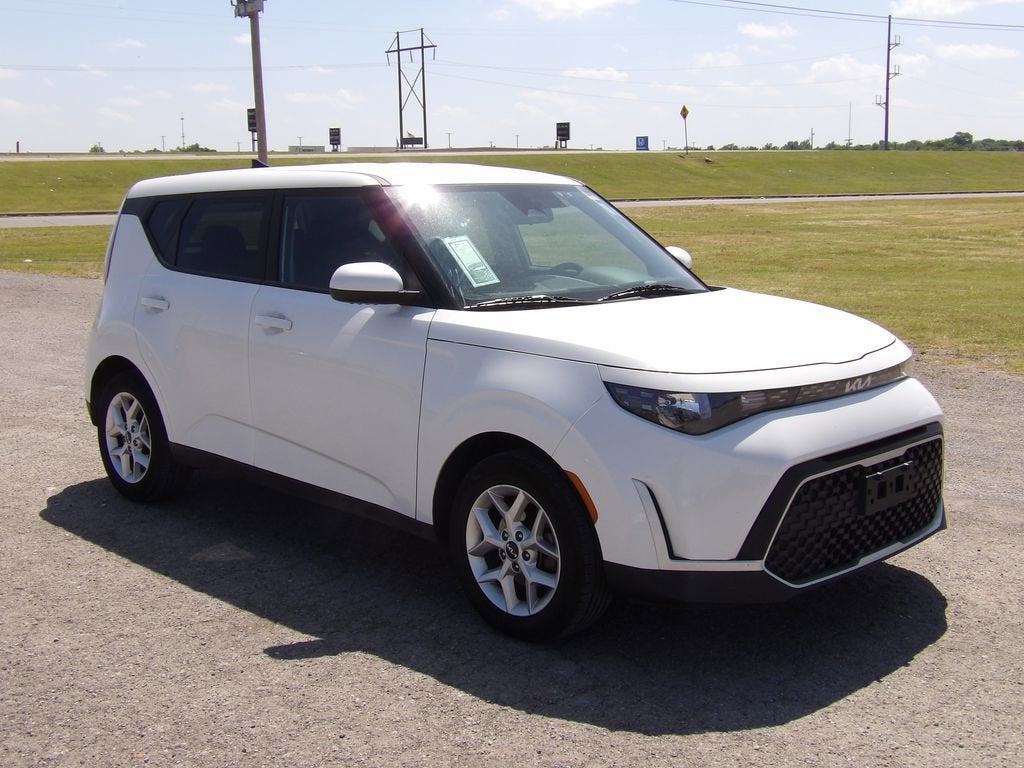 2023 Kia Soul LX
