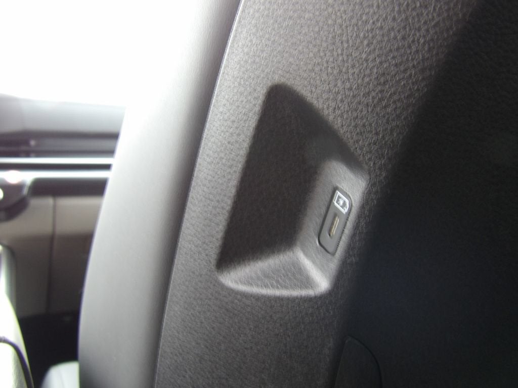2026 Kia Carnival Hybrid LXS