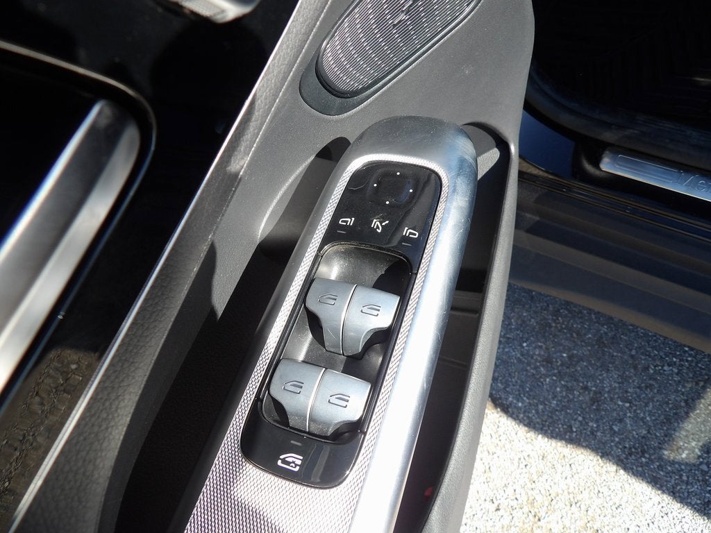 2023 Mercedes-Benz GLC GLC 300